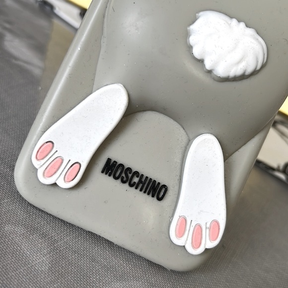 Moschino IPhone 6 case Send Offer - Picture 6 of 8